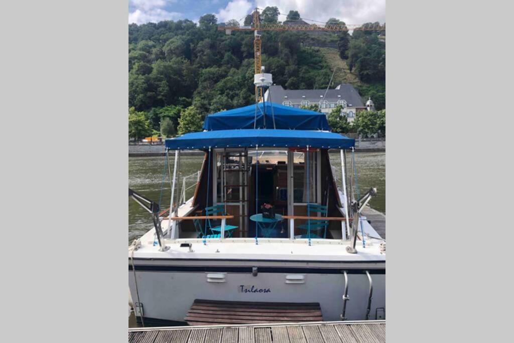 Bateau  Tsilaosa Au Coeur De Namur Hotel Kültér fotó