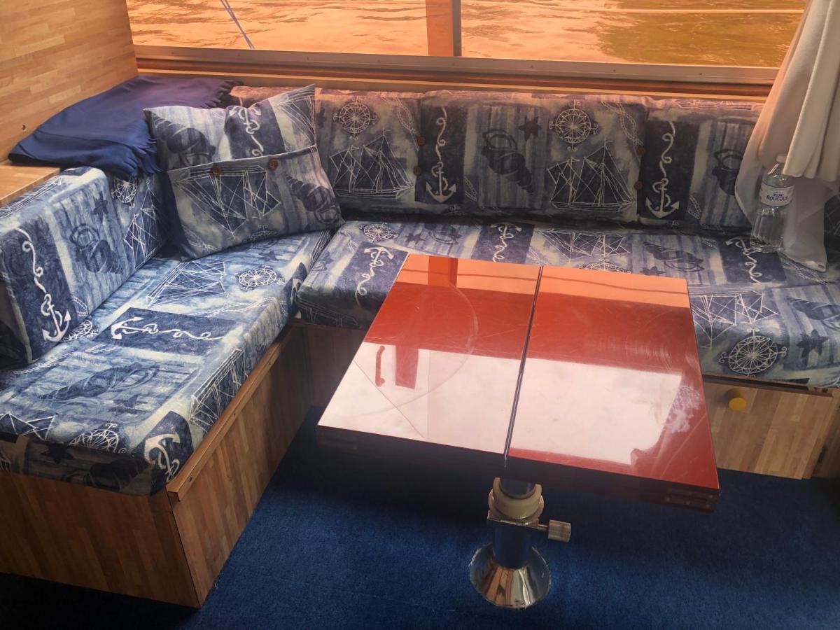 Bateau  Tsilaosa Au Coeur De Namur Hotel Kültér fotó
