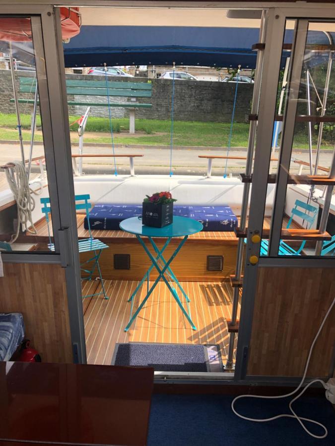 Bateau  Tsilaosa Au Coeur De Namur Hotel Kültér fotó